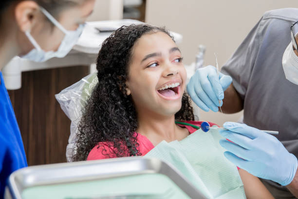 Best Emergency Dental Extractions in Buckner, MO